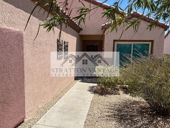 16289 W Mountain Pass Dr in Surprise, AZ - Building Photo - Building Photo
