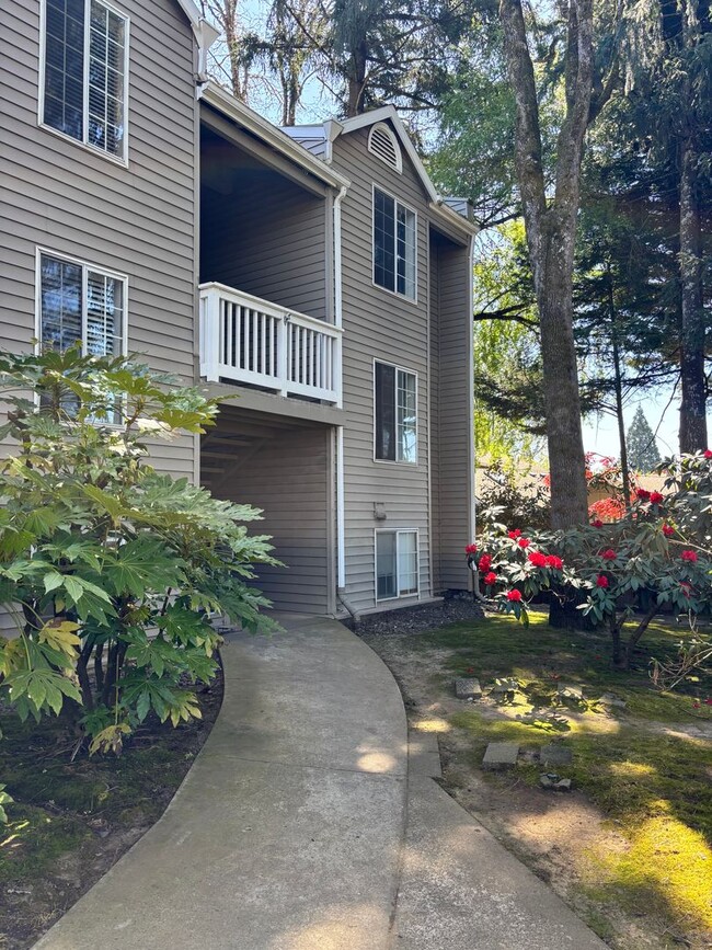 property at 6160 SW Alice Ln