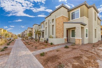 194 Wewatta Ave in Henderson, NV - Building Photo - Building Photo