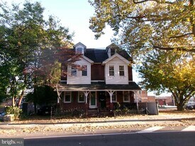1030 Radcliffe St in Bristol, PA - Building Photo
