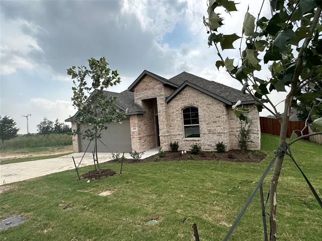 418 S 2nd St in Krum, TX - Building Photo - Building Photo