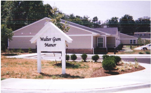 Walter Gum Manor in Appomattox, VA - Building Photo