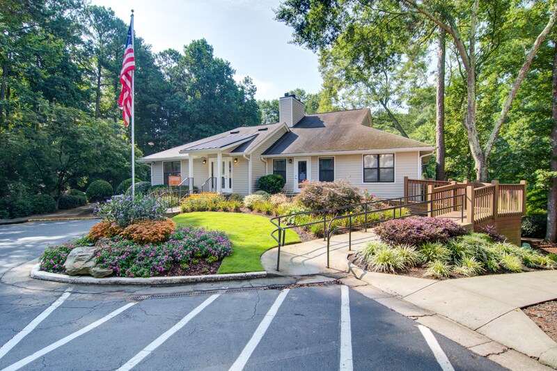 The Falls at Sope Creek Apartments Marietta, GA Apartments