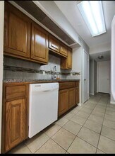 7455 Calder Ave in Beaumont, TX - Building Photo - Building Photo