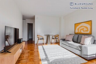 145 4th Ave in New York, NY - Building Photo - Building Photo