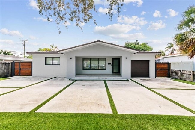 property at 308 S 26th Ave