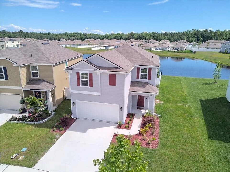 2154 Willow Banks Ln in Green Cove Springs, FL - Building Photo