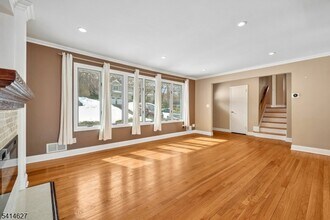 149 Hillside Ave in Berkeley Heights, NJ - Building Photo - Building Photo