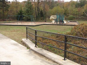 6621 Wakefield Dr-Unit -208 in Alexandria, VA - Building Photo - Building Photo