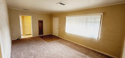 600 Essex E Dr in Las Vegas, NV - Building Photo - Building Photo