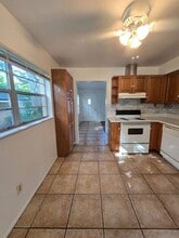 52 6th St in St. Cloud, FL - Building Photo - Building Photo