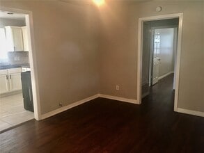 1317 Meadowbrook Dr in Garland, TX - Building Photo - Building Photo