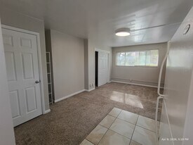 4729 S 1175 W, Unit Studio in Taylorsville, UT - Building Photo