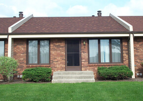 2834 Sandy Hollow Rd in Rockford, IL - Building Photo