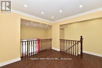 120 Murison Blvd in Toronto, ON - Building Photo - Building Photo