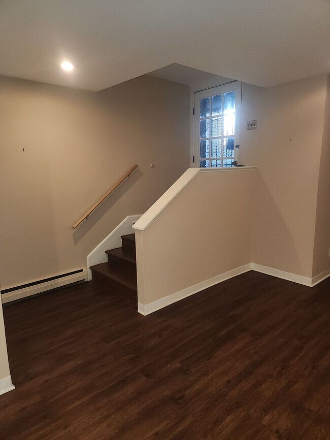 66 V St NW in Washington, DC - Building Photo - Building Photo