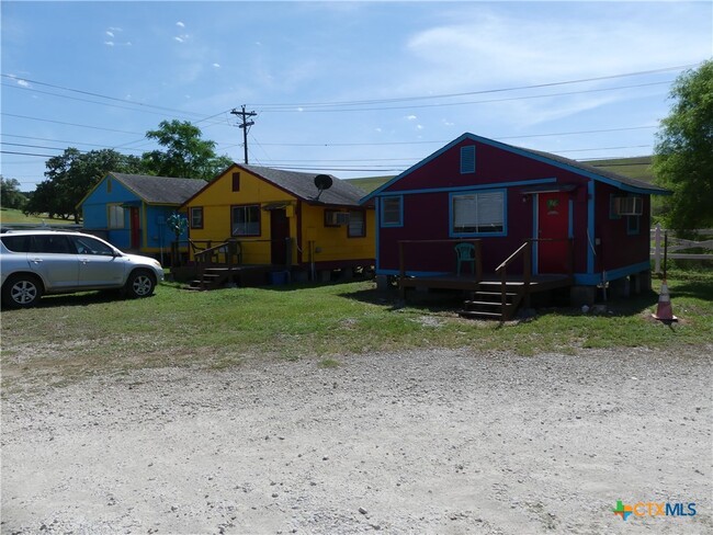 172 GBRV Lp in Canyon Lake, TX - Building Photo - Building Photo