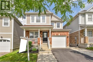 12 Griffiths Ave in Cambridge, ON - Building Photo