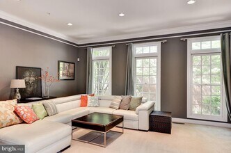 4908 Waple Ln in Alexandria, VA - Building Photo - Building Photo