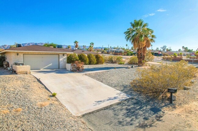 73925 Samarkand Dr in Twentynine Palms, CA - Building Photo - Building Photo