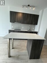 576 Front St W in Toronto, ON - Building Photo - Building Photo