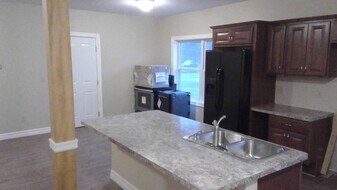 6999 Milestrip Rd, Unit 6999 in Orchard Park, NY - Building Photo