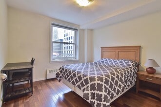 440 Richards St in Vancouver, BC - Building Photo - Building Photo