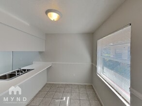 3719 136th Ave N in Largo, FL - Building Photo - Building Photo