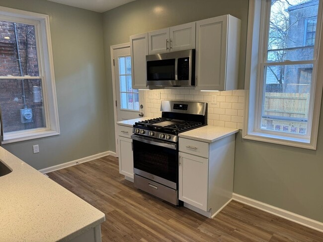 66 N 17th St in Harrisburg, PA - Building Photo - Building Photo