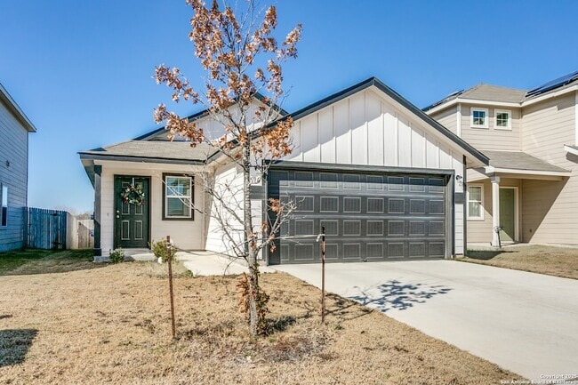 5911 Bluestem Wy in San Antonio, TX - Building Photo - Building Photo