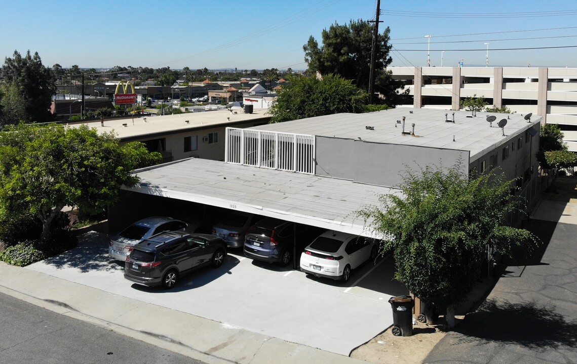 1020 College View Dr in Monterey Park, CA - Building Photo