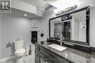 134 Ascalon Dr in Vaughan, ON - Building Photo - Building Photo