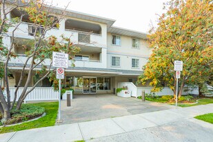 1733 27th Ave SW Apartments