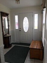 72 Oceanside Dr in Saco, ME - Building Photo