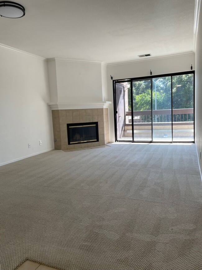 328 N Villa Way in Walnut Creek, CA - Building Photo - Building Photo