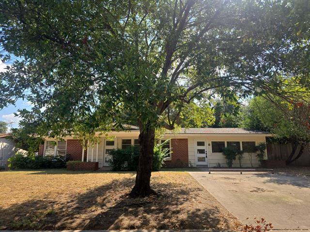 property at 6200 Windermere Pl