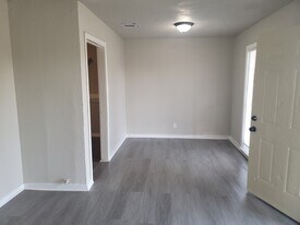 5322 Pershing St in Houston, TX - Building Photo