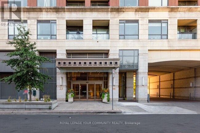 23 Glebe Rd W in Toronto, ON - Building Photo - Building Photo