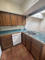 5958 Sun County Blvd in Tucson, AZ - Building Photo