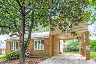 2112 Golfview Dr SE in Conyers, GA - Building Photo - Building Photo