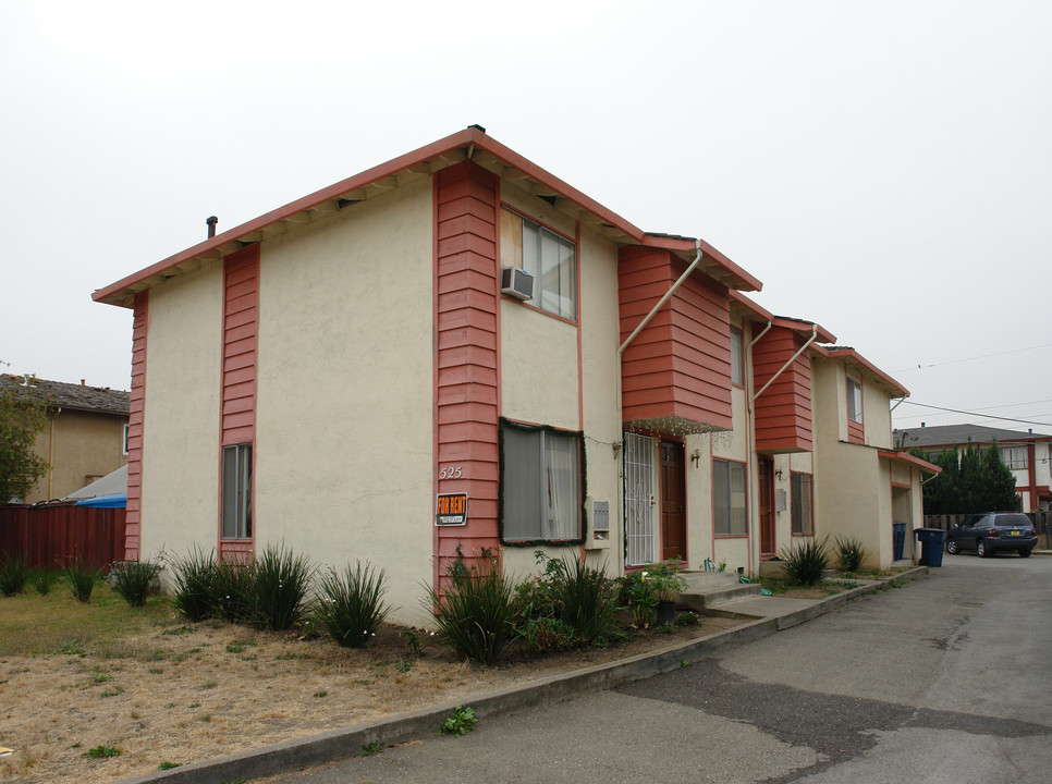 525 N Abel St in Milpitas, CA - Building Photo