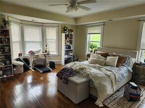 219 Metacom Ave in Bristol, RI - Building Photo - Building Photo