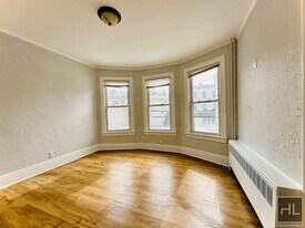 Lockwood Avenue in Yonkers, NY - Building Photo