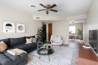 1851 W Deane St in Fayetteville, AR - Building Photo - Building Photo