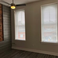82 S Main St, Unit 1 in Wilkes-Barre, PA - Building Photo - Building Photo