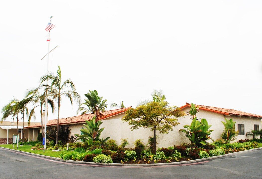 Huntington shorecliffs in Huntington Beach, CA - Building Photo