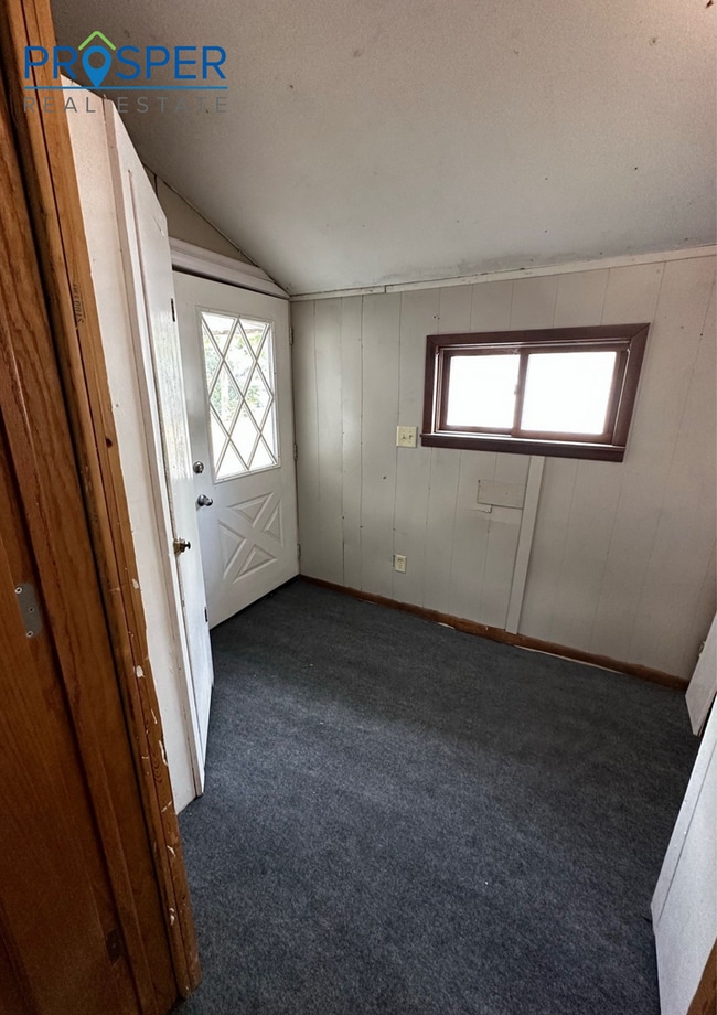 property at 834 Chippewa St