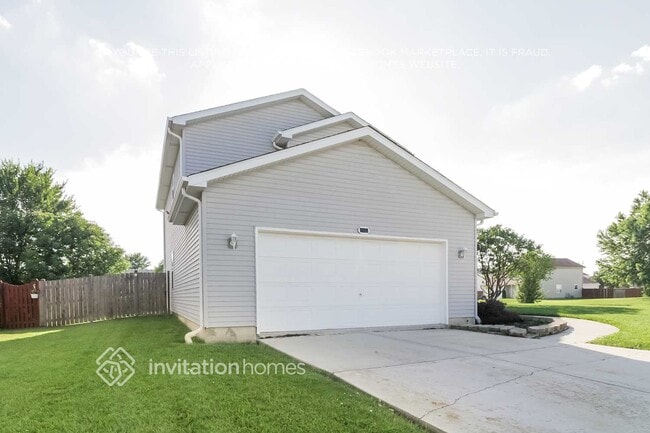 1313 Lasser Dr in Plainfield, IL - Building Photo - Building Photo