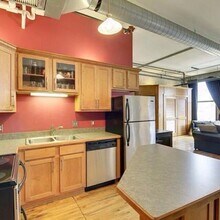 523 Jackson St in St. Paul, MN - Foto de edificio - Building Photo