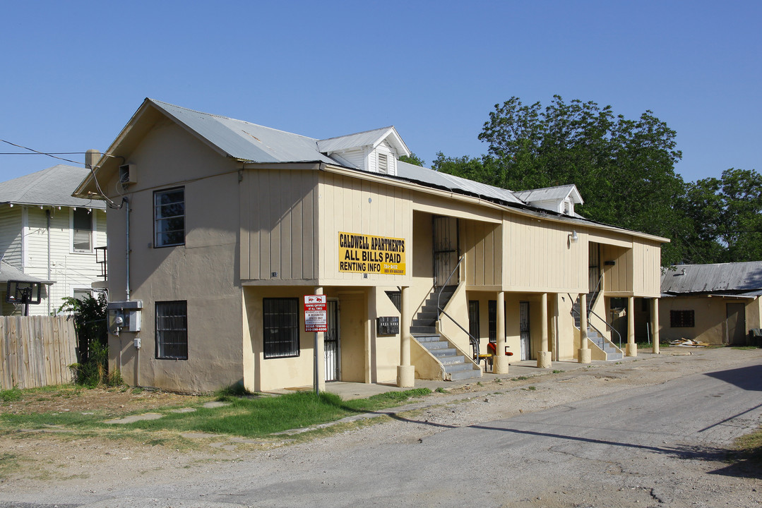 Caldwell Apartments in San Antonio, TX - Building Photo